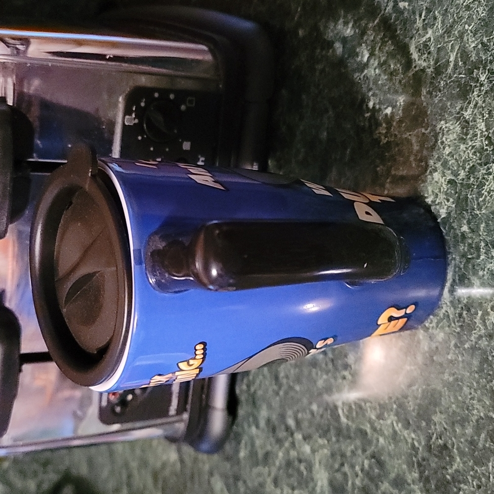 Cup with lid - Picture 5 of 7